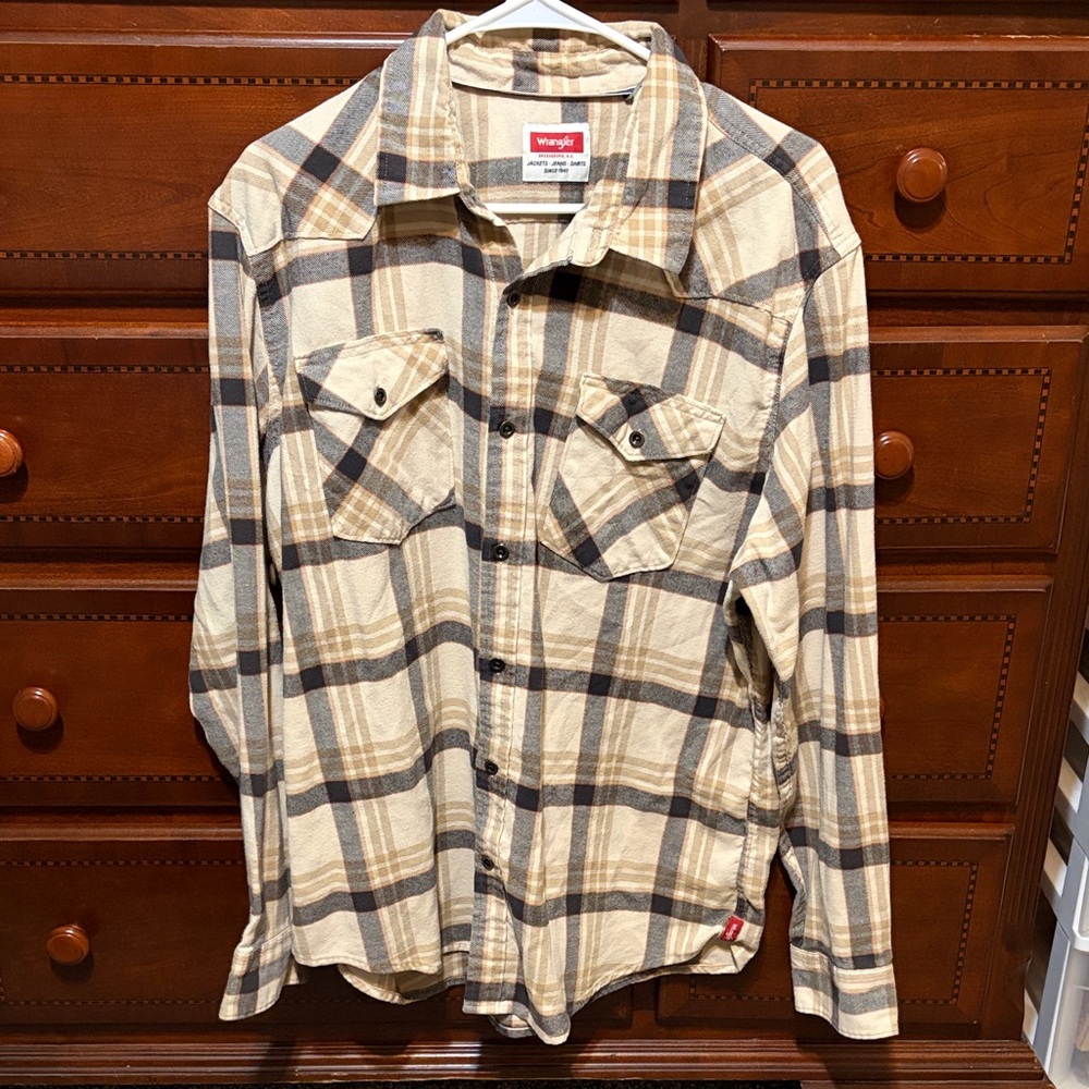 Wrangler Beige and Brown Plaid Shirt